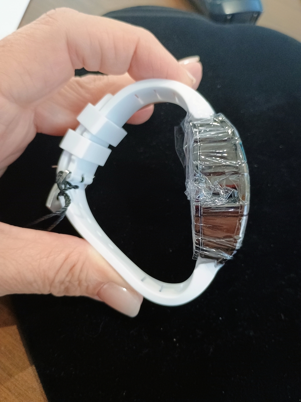 White Space-Themed Casual Large Watch with Astronaut Dial - Picture 3 of 5